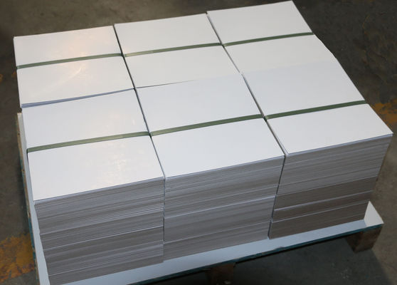 Китай Поставщик бумаги 170g 180g 210g 230g 250g 300gm Доска из слоновой кости FBB C1S Белая картонная