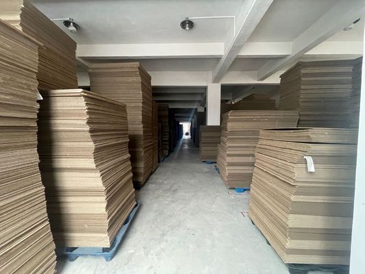 Одностенные листы из гофрированного картона для упаковки